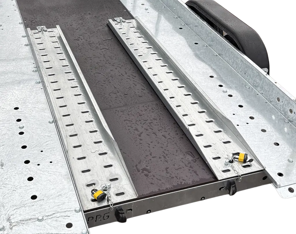 Pair of 2.0m steel loading ramps